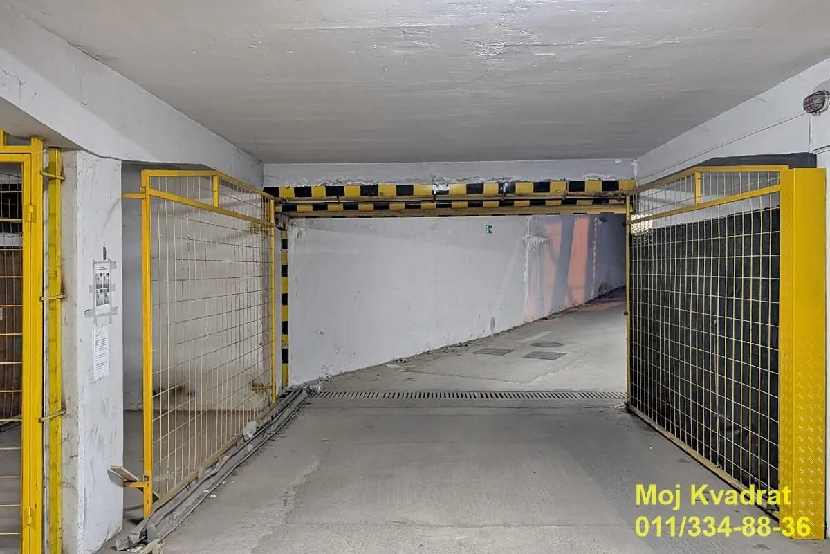 Sale, three bedroom apartment, 93m², Autokomanda, Voždovac Sve Podlokacije