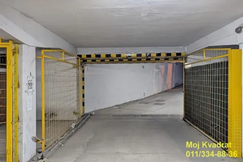 Sale, three bedroom apartment, 93m², Autokomanda, Voždovac Sve Podlokacije - image 14