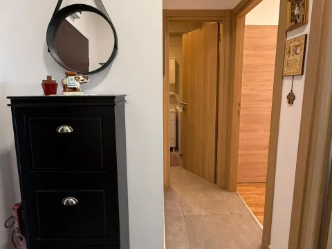 Rent, one bedroom apartment, 50m², Pobrežje, Podgorica - image 6