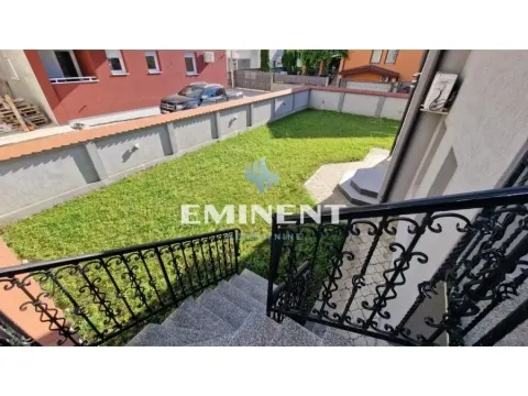 Prodaja, kuća, 345m², Surčin, Beograd - image 26