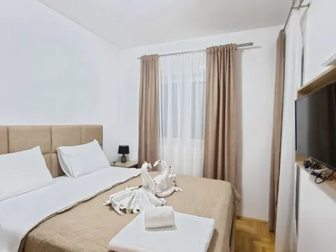 Izdavanje, jednosoban stan, 45m², Budva, Crna Gora - image 14
