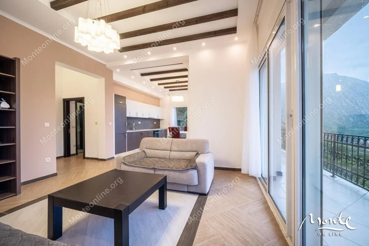Sale, house, 103m², Risan, Kotor
