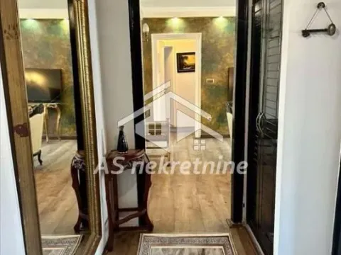 Izdavanje, trosoban stan, 80m², Čubura, Beograd - image 10