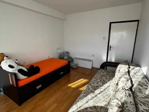 Izdavanje, dvosoban stan, 70m², Centar, Tivat - image 7