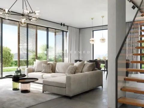 Sale, house, 228m², Đenovići, Herceg Novi