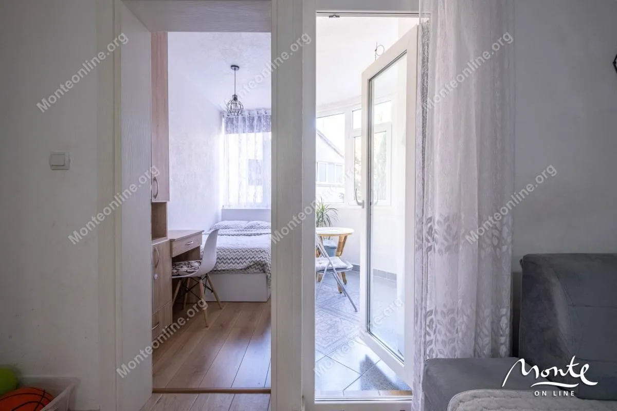 Prodaja, dvosoban stan, 48m², Dobrota, Kotor