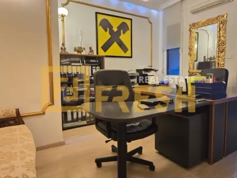 Izdavanje, poslovni prostor, 40m², Centar, Podgorica - image 9