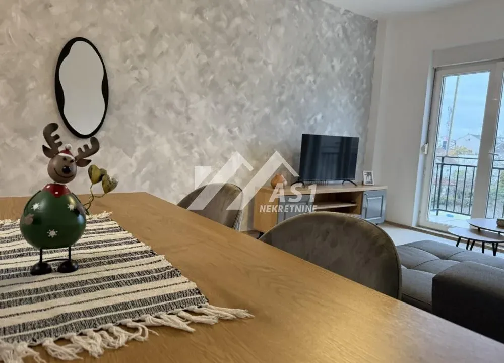 Izdavanje, dvosoban stan, 45m², Podbara, Novi Sad Sve Podlokacije