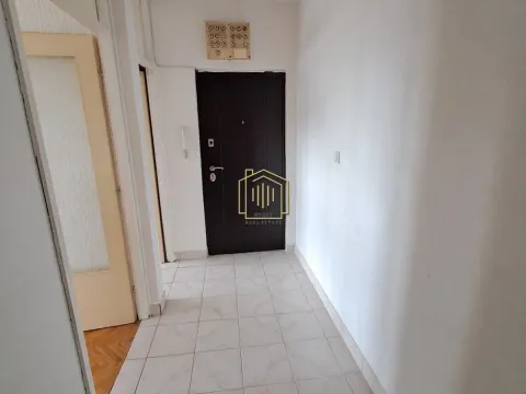 Prodaja, jednosoban stan, 47m², Baston, Podgorica - image 9