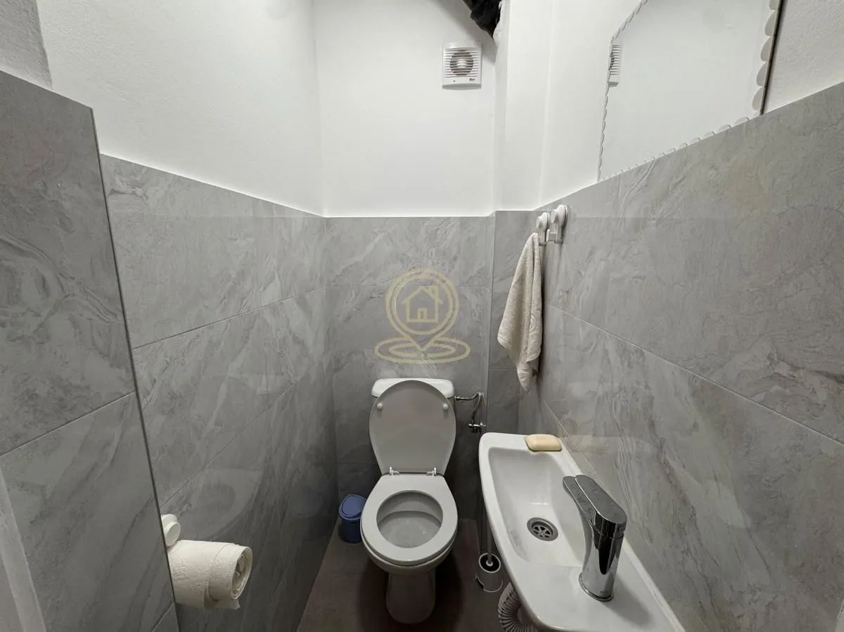 Izdavanje, trosoban stan, 78m², Kalenić Pijaca, Vračar Sve Podlokacije
