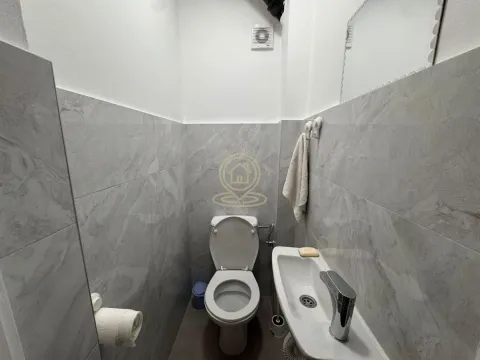 Izdavanje, trosoban stan, 78m², Kalenić Pijaca, Vračar Sve Podlokacije - image 18