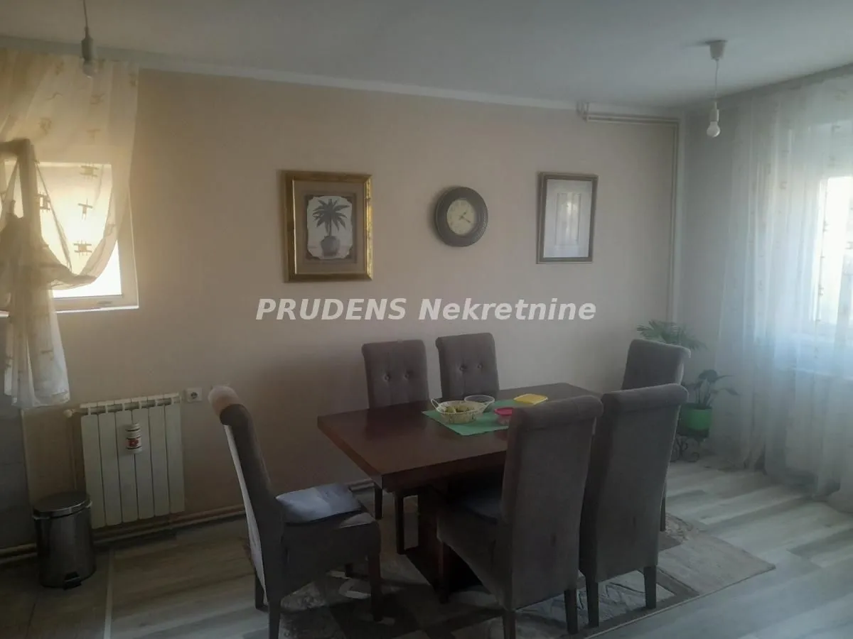 Sale, house, 165m², Dobanovci, Surčin
