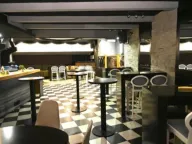 Izdavanje, poslovni prostor, 162m², Centar, Podgorica - image 1