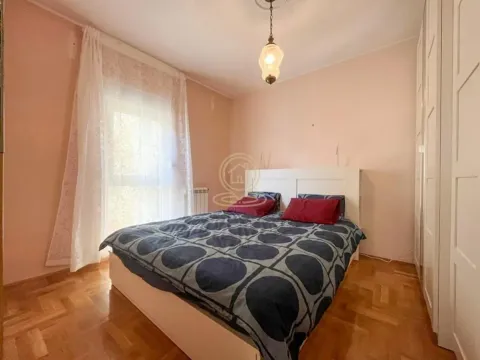 Rent, two bedroom apartment, 47m², Vračar Hram, Vračar Sve Podlokacije - image 3