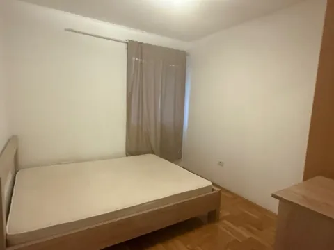 Izdavanje, jednosoban stan, 57m², Momišići, Podgorica - image 4