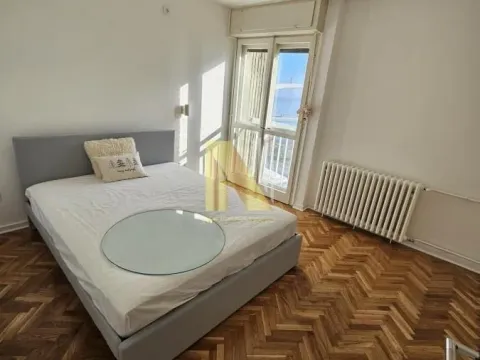 Izdavanje, trosoban stan, 70m², Kej, Novi Sad Sve Podlokacije - image 13