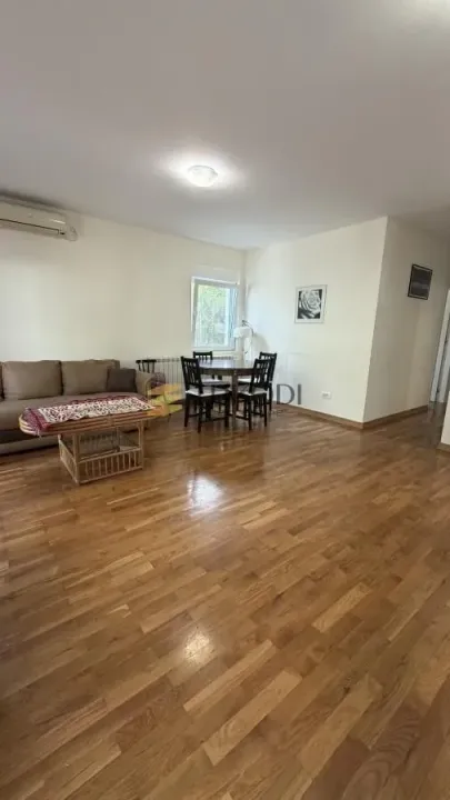 Rent, three bedroom apartment, 70m², Savski Venac, Beograd