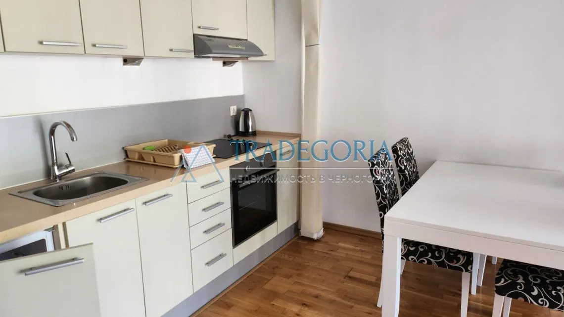 Prodaja, dvosoban stan, 75m², Pržno, Budva