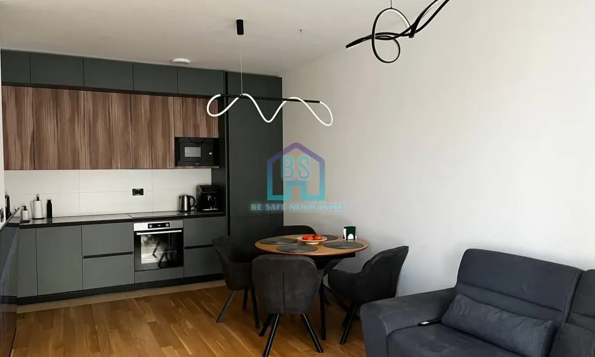 Prodaja, trosoban stan, 67m², Sajmište, Novi Sad