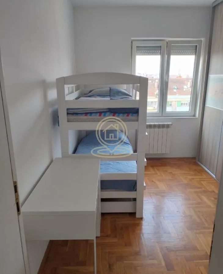 Prodaja, dvosoban stan, 41m², Adamovićevo Naselje, Novi Sad Sve Podlokacije