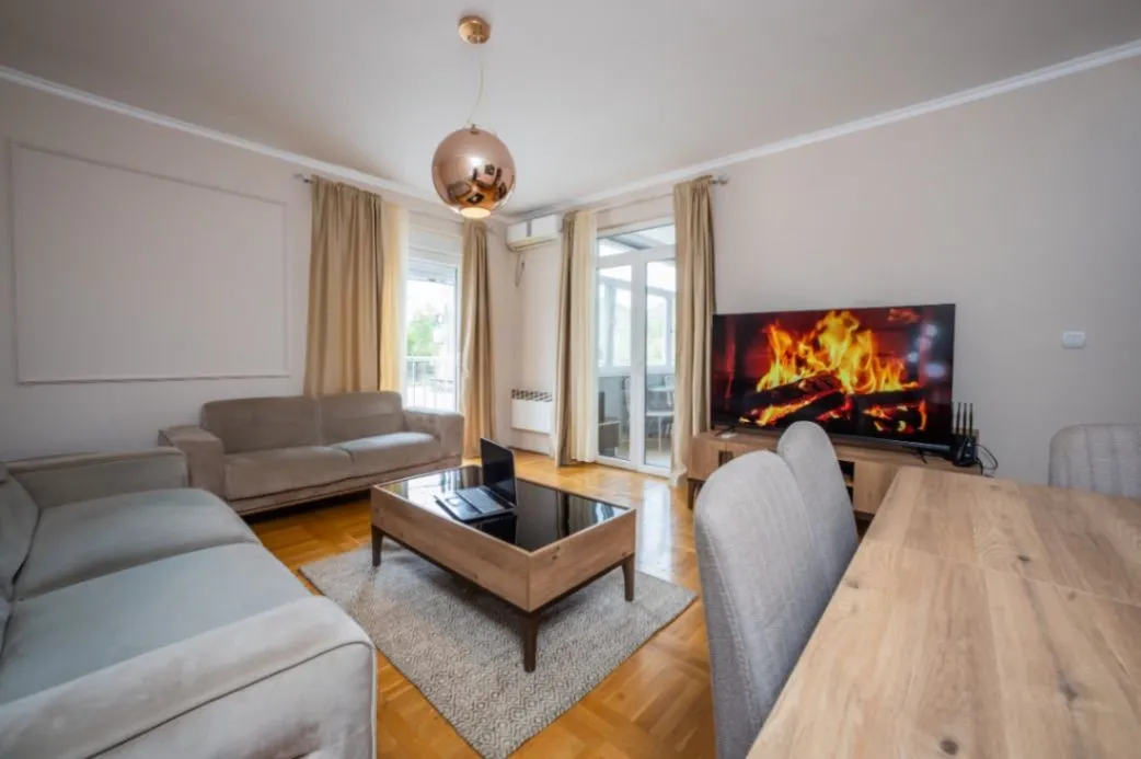 Prodaja, dvosoban stan, 70m², Gruda, Cetinje