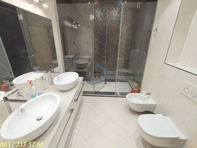 Izdavanje, stan, 369m², Savski Venac, Beograd