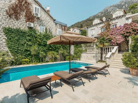 Sale, house, 382m², Perast, Kotor - image 45