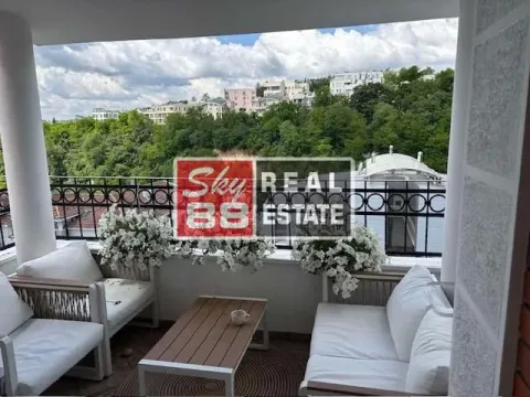 Sale, apartment, 140m², Savski Venac, Beograd