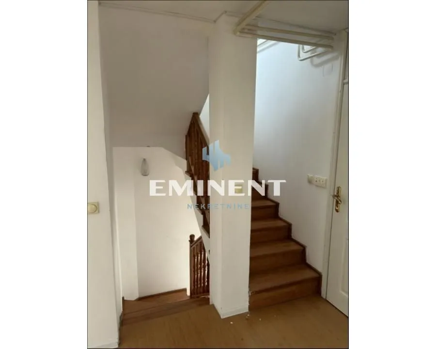 Rent, apartment, 176m², Autokomanda, Voždovac Sve Podlokacije