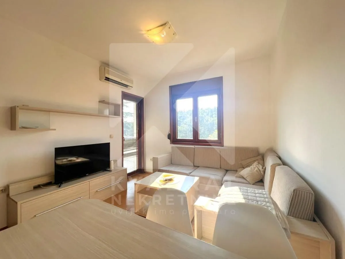 Rent, one bedroom apartment, 37m², Pobrežje, Podgorica