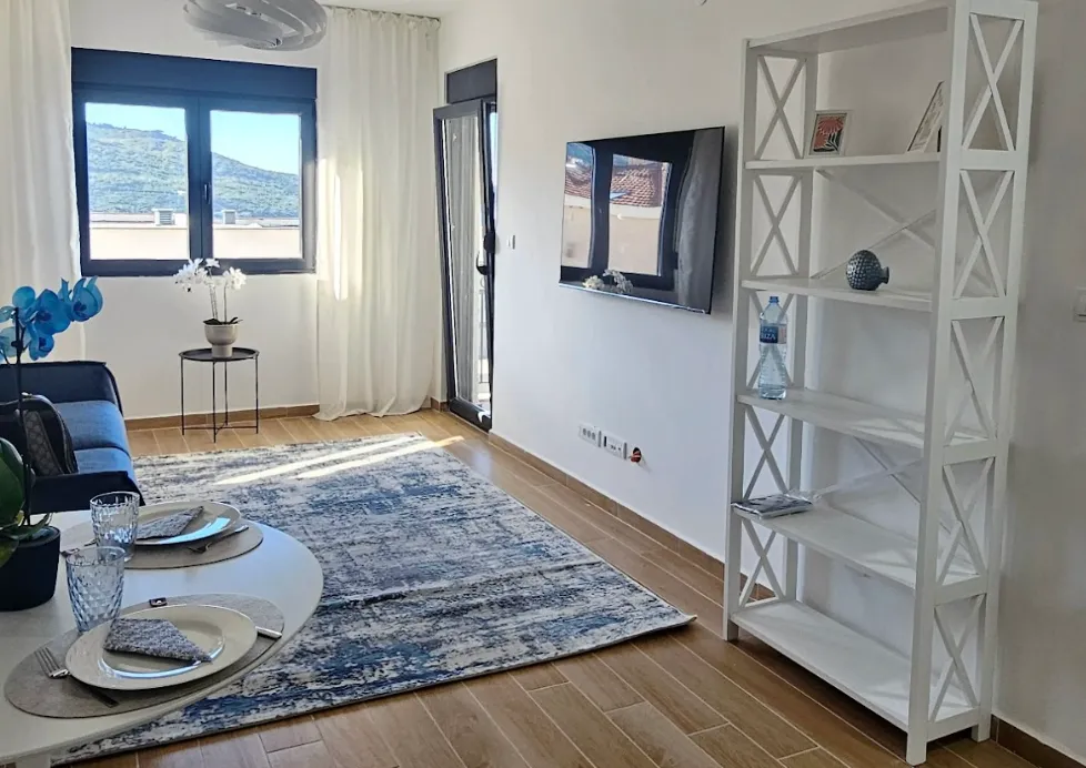 Izdavanje, jednosoban stan, 39m², Kumbor, Herceg Novi
