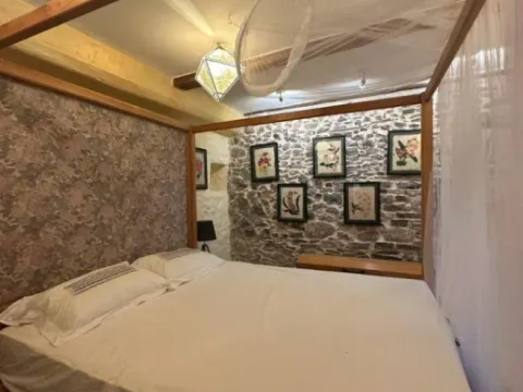 Sale, house, 187m², Kamenari, Herceg Novi - image 10