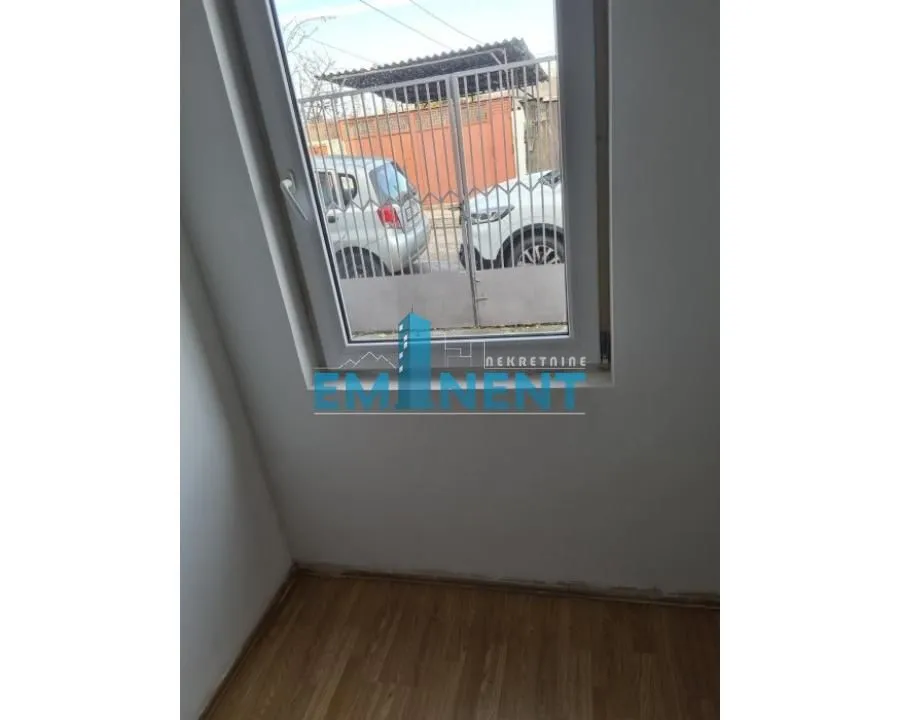 Izdavanje, dvosoban stan, 50m², Dušanovac, Voždovac Sve Podlokacije