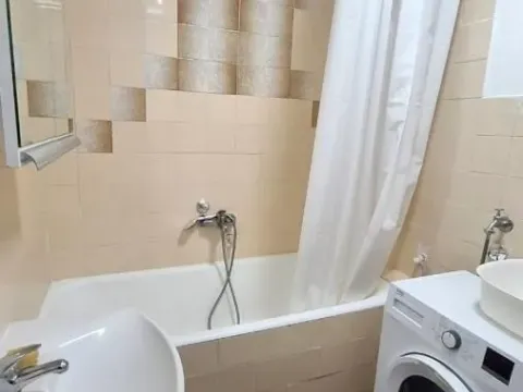 Izdavanje, jednosoban stan, 42m², Novo naselje, Novi Sad - image 10