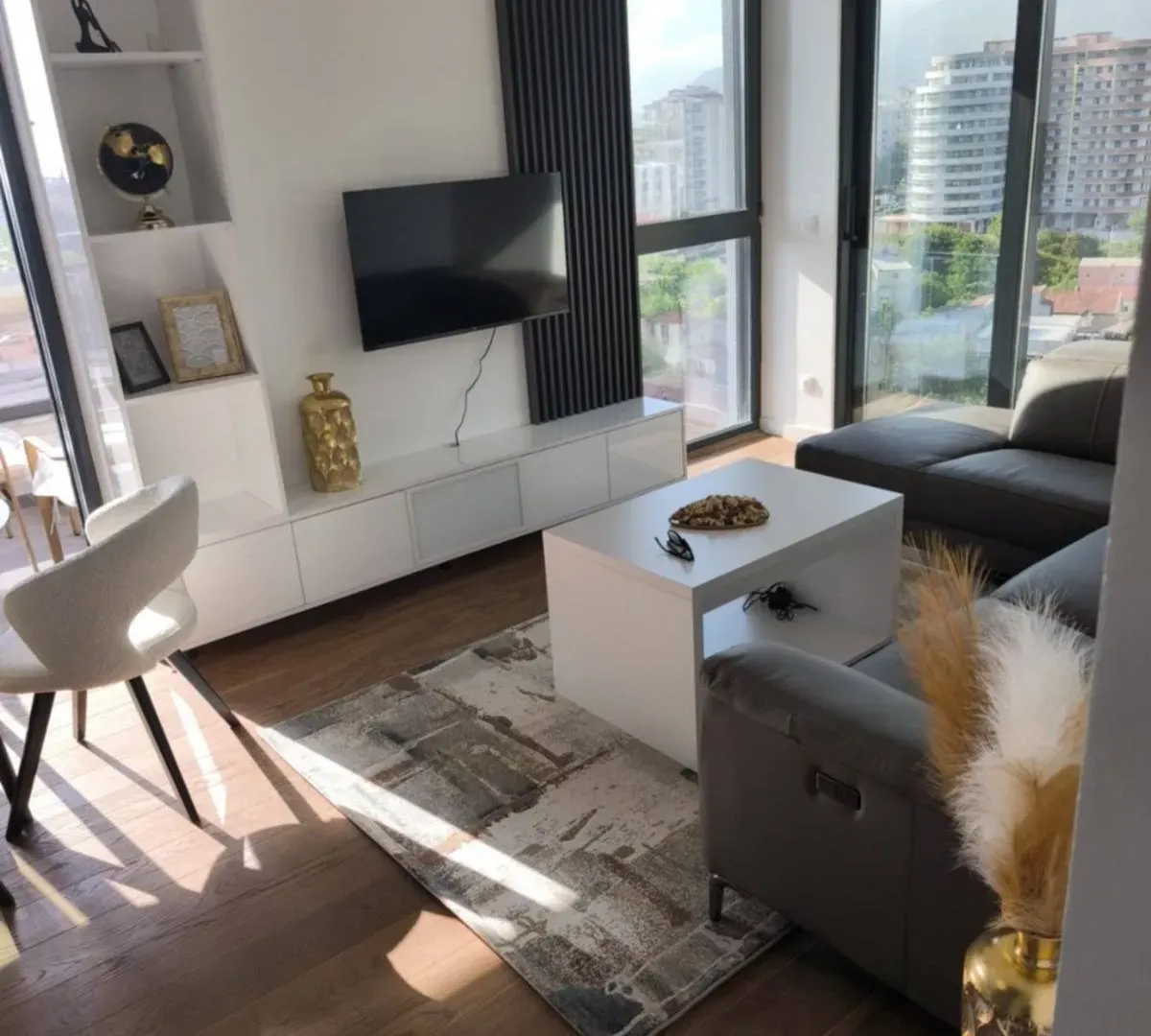 Rent, one bedroom apartment, 49m², Centar, Bar