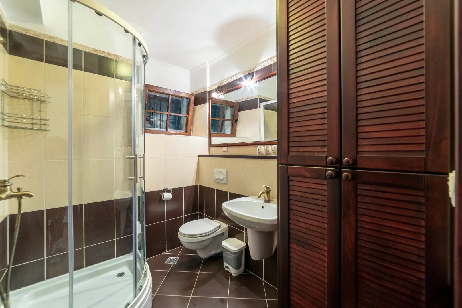 Prodaja, trosoban stan, 112m², Kotor, Crna Gora