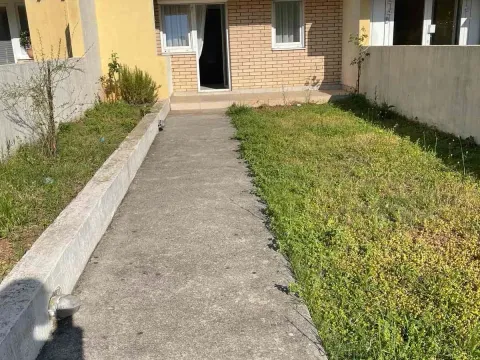 Sale, two bedroom apartment, 65m², Stari Aerodrom, Podgorica - image 2