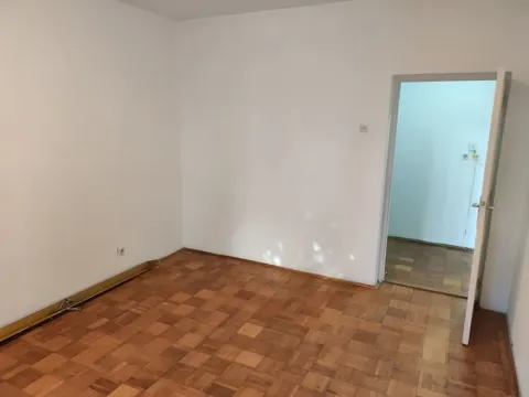 Sale, three bedroom apartment, 61m², Mala Amerika, Zrenjanin - image 12