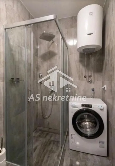 Rent, two bedroom apartment, 43m², Južni Bulevar, Vračar Sve Podlokacije