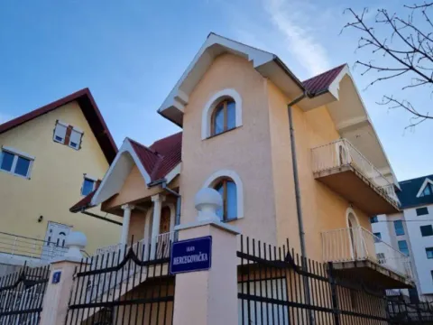 Prodaja, kuća, 132m², Žabljak, Crna Gora - image 2