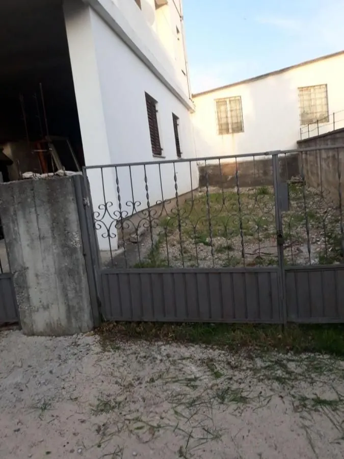 Sale, house, 730m², Bar, Crna Gora