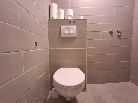 Rent, office space, 100m², Preko Morače, Podgorica - image 9