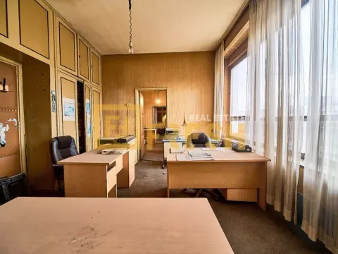 Sale, office space, 54m², Centar, Podgorica - image 1