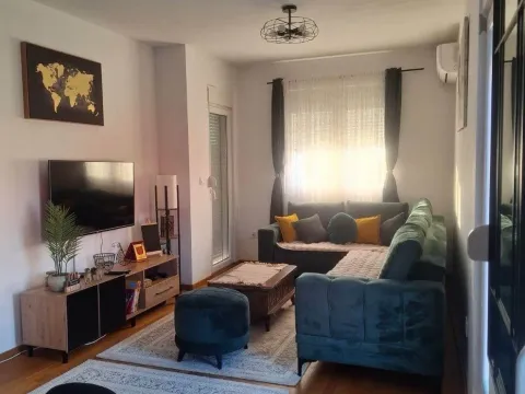 Sale, one bedroom apartment, 46m², Stari Aerodrom, Podgorica - image 1