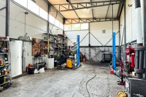 Prodaja, kuća, 143m², Vranići, Podgorica - image 12