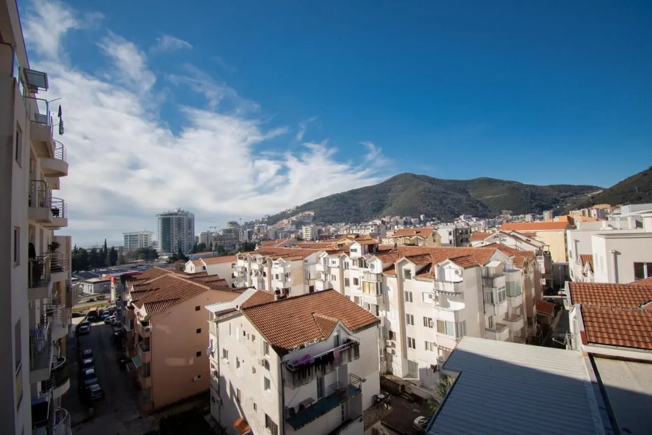 Rent, one bedroom apartment, 46m², Budva, Crna Gora