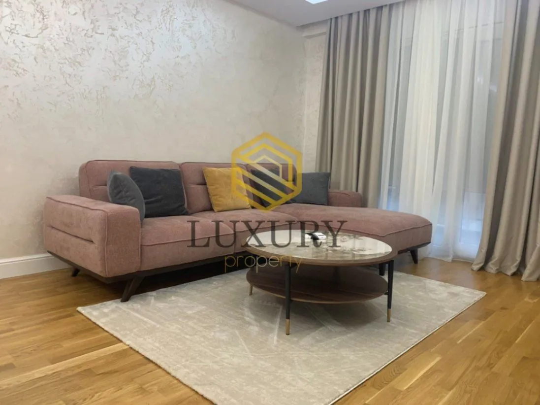 Izdavanje, dvosoban stan, 74m², Ljubović, Podgorica