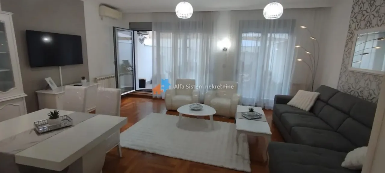 Rent, three bedroom apartment, 80m², Đeram Pijaca, Beograd
