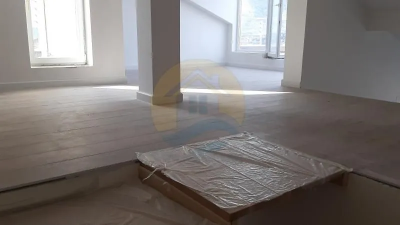 Sale, two bedroom apartment, 108m², Dobrota, Kotor