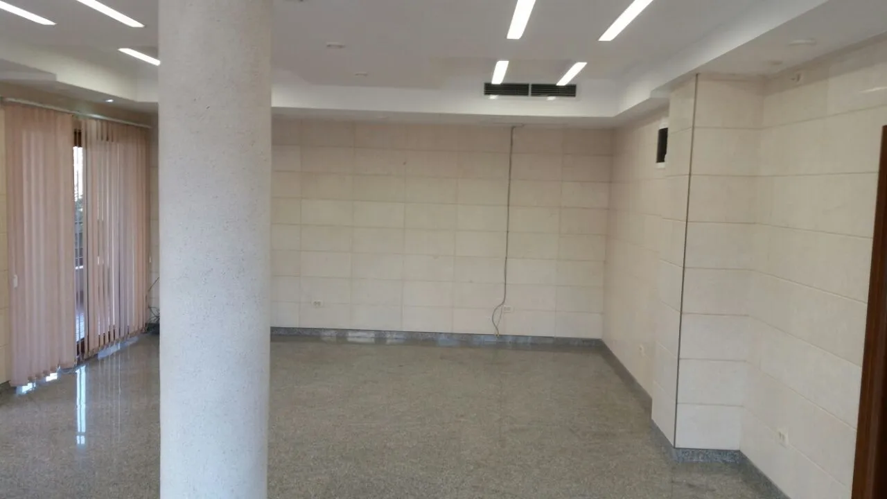 Rent, office space, 70m², Momišići, Podgorica